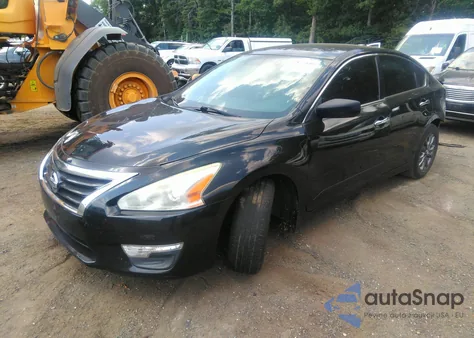 2015 Nissan Altima 2.5 S z USA, uszkodzony, nr VIN 1N4AL3AP3FN902393